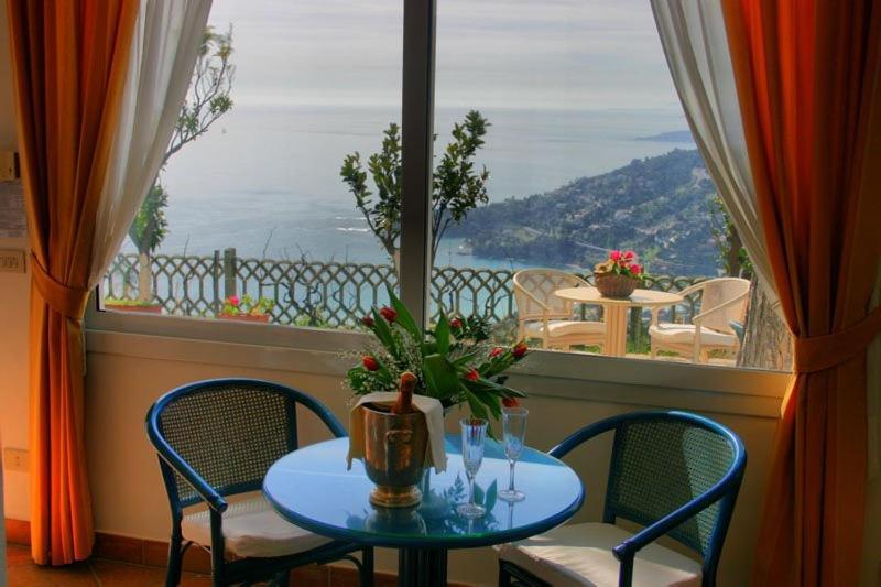 La Riserva Di Castel D'Appio- Charme & Relax Ventimiglia Exterior photo