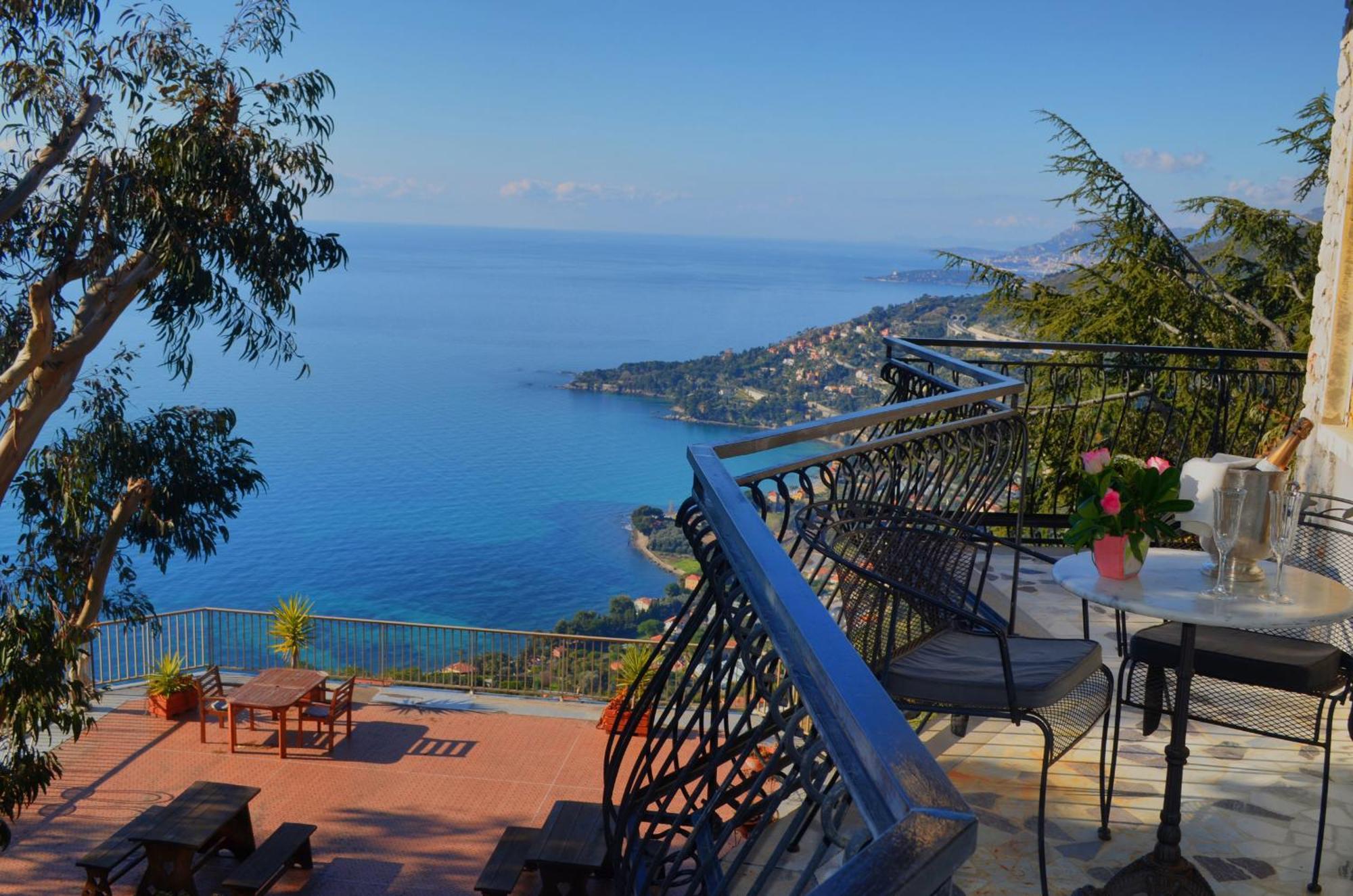 La Riserva Di Castel D'Appio- Charme & Relax Ventimiglia Exterior photo