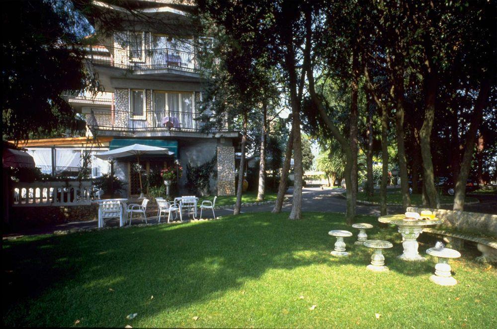 La Riserva Di Castel D'Appio- Charme & Relax Ventimiglia Exterior photo