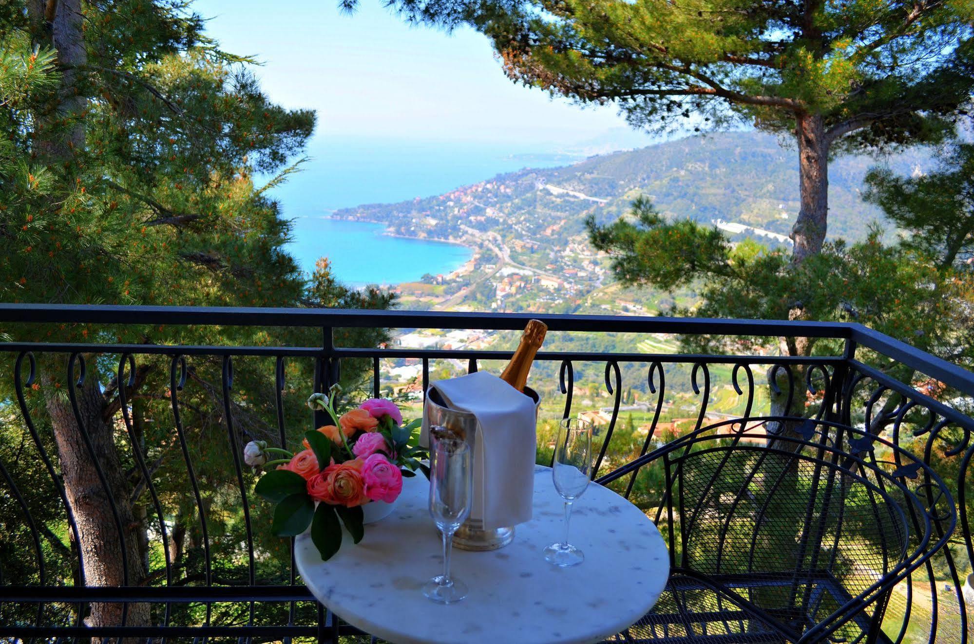 La Riserva Di Castel D'Appio- Charme & Relax Ventimiglia Exterior photo